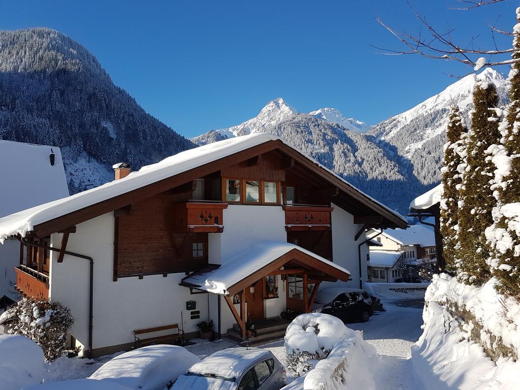 Alpasella Ferienwohnungen Sankt Gallenkirch Esterno foto